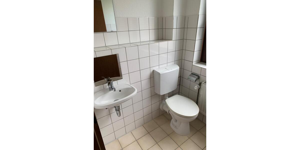 Erdgeschoßwohnung Freihung - 3 Zimmer, 85 m&sup2;, 685&euro; | Angebot:26636152