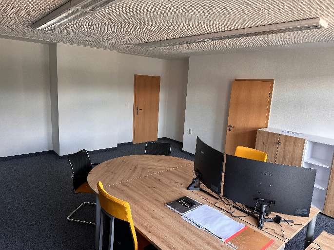 Büro in Schleusingen 230 € 8 m²