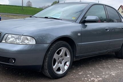 Audi A4 175.000 km 4.500 € Zwickau 08056