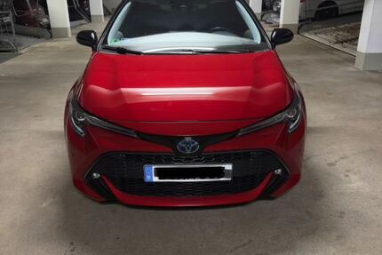 Toyota Corolla 108.000 km 16.450 &euro; Lübeck 23554
