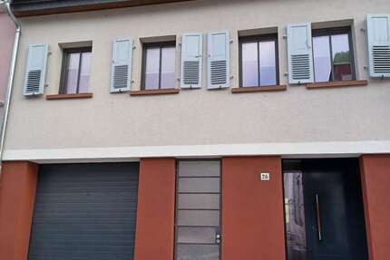 Haus Worms - 7 Zimmer, 158 m&sup2;, 1.750&euro; | Angebot:27142089
