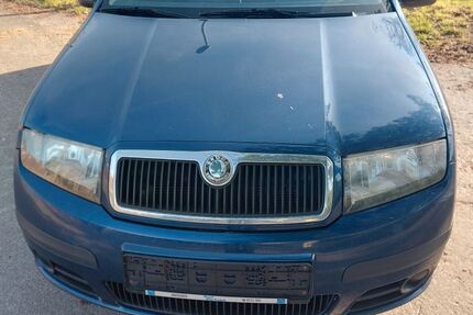 Skoda Fabia 268.000 km 2.450 &euro; Halle 37620