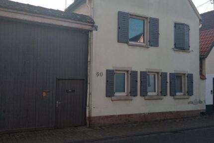 2 Familienhaus, ca.896Grundstück+Baugrundstück,Garten,Garage, 8 zimmer