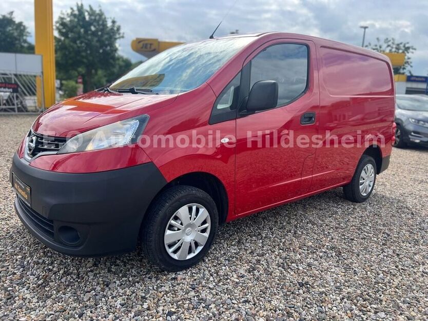 NV200