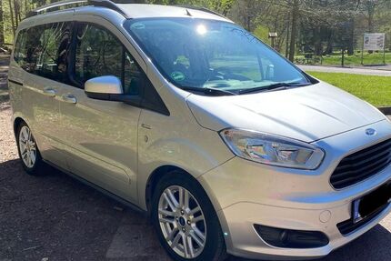 Ford Tourneo Courier 141.420 km 8.400 &euro; Bad Tabarz 99891