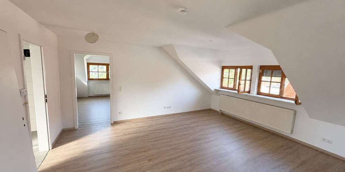 Etagenwohnung Ellwangen - 2.5 Zimmer, 63 m&sup2;, 600&euro; | Angebot:27032018