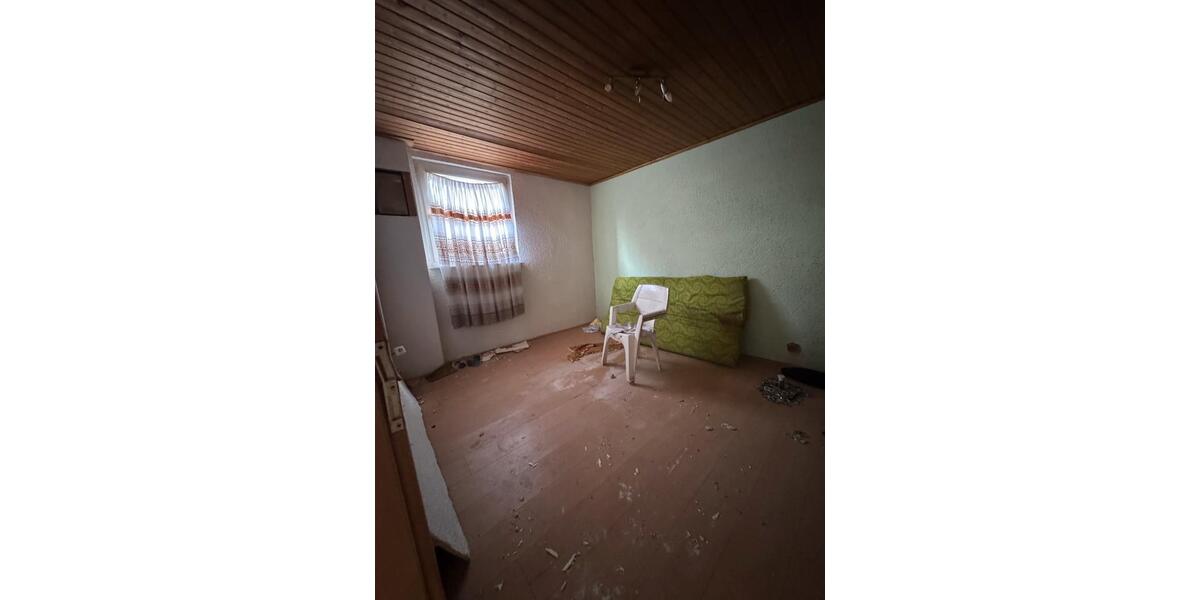 Einfamilienhaus Boffzen - 8 Zimmer, 1.000 m&sup2;, 129.000&euro; | Angebot:26416224