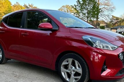 Hyundai i10 29.800 km 10.500 &euro; Selfkant 52538