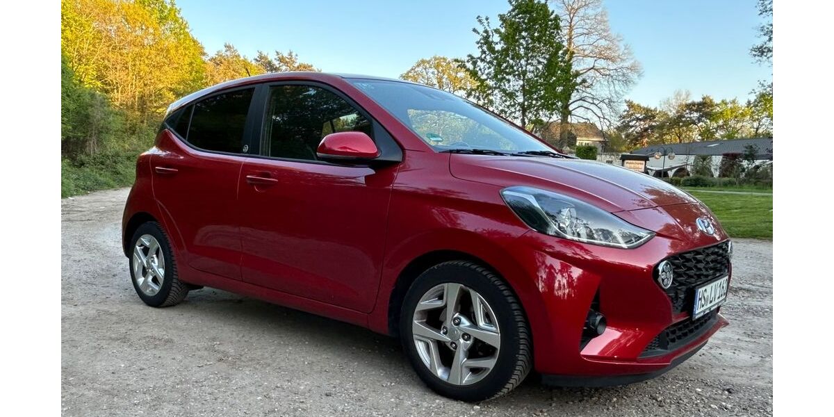 Hyundai i10 29.800 km 10.500 &euro; Selfkant 52538