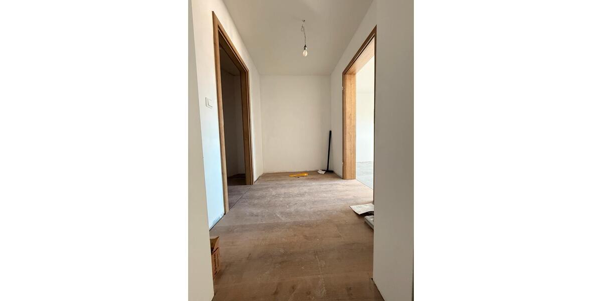 Dachgeschoßwohnung Idar-Oberstein Oberstein - 1 Zimmer, 65 m&sup2;, 500&euro; | Angebot:26247732