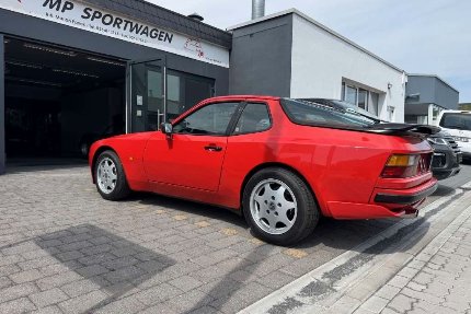 Porsche 944 156.388 km 29.900 &euro; Ahrweiler 53474