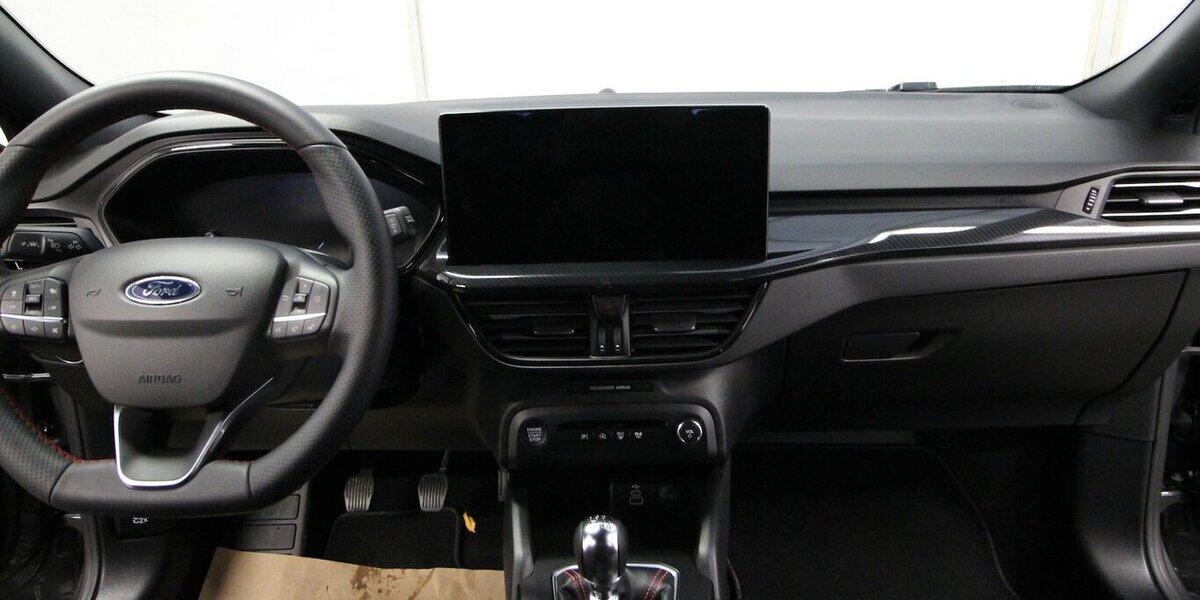 Ford Focus Turnier Mild-Hybrid ST-Line LED+NAVI+ACC 11.904 km 22.500 &euro; Hagenow 19230