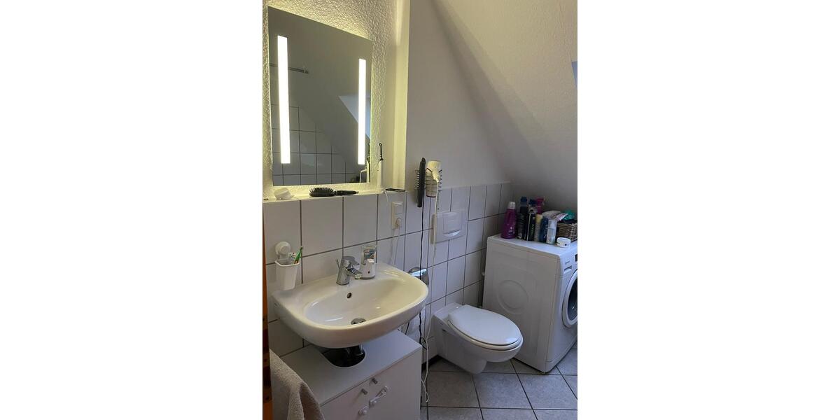 Dachgeschoßwohnung Großenkneten - 3 Zimmer, 65 m&sup2;, 695&euro; | Angebot:25348910