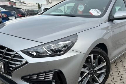 Hyundai i30 70.000 km 14.190 &euro; Babenhausen 64832