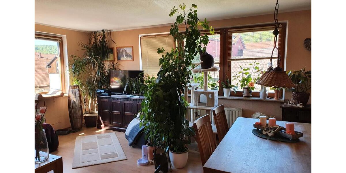 Etagenwohnung Meiningen - 3 Zimmer, 100 m&sup2;, 660&euro; | Angebot:26349772