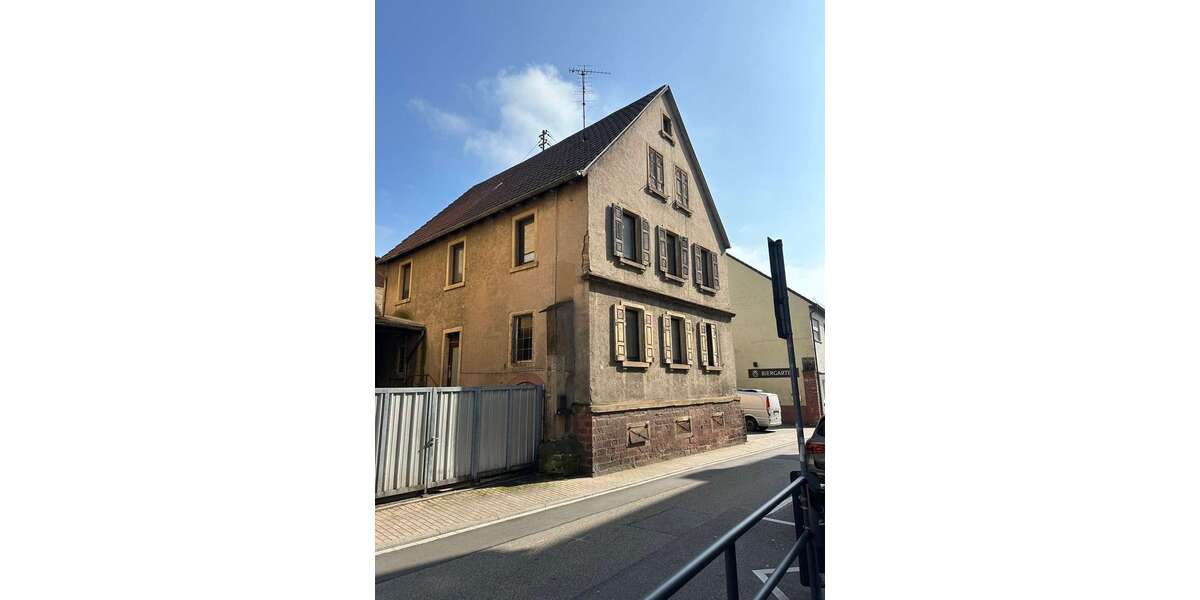 Einfamilienhaus Leimen - 6 Zimmer, 162 m&sup2;, 230.000&euro; | Angebot:25401005