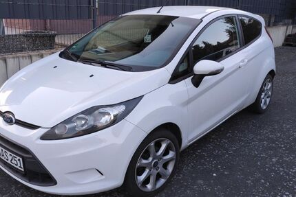 Ford Fiesta 98.683 km 4.100 € Alzey 55232