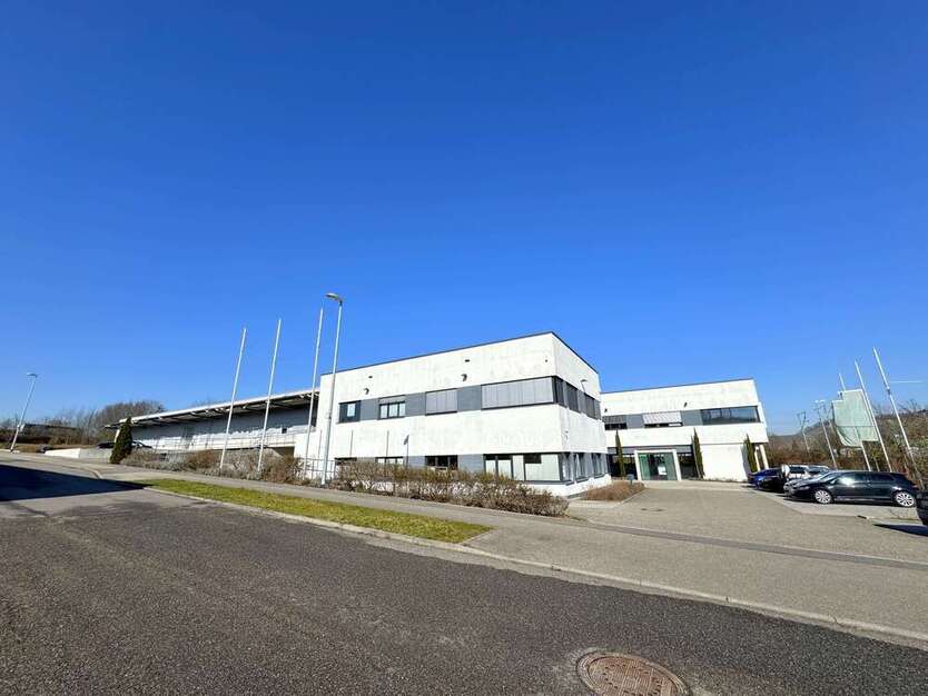 Halle in Weinsberg 4.400.000 € 2063 m²