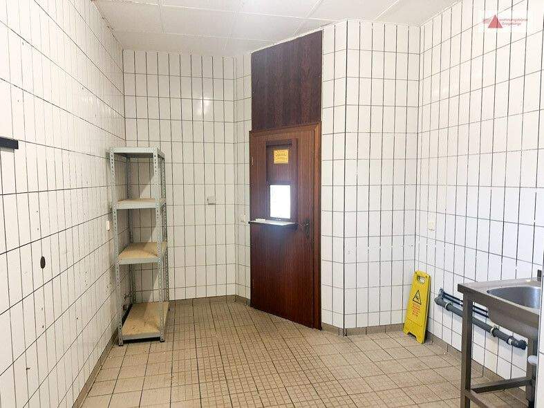 Gewerbeobjekt Kirchberg Burkersdorf - 3 Zimmer, 330&euro; | Angebot:25374665