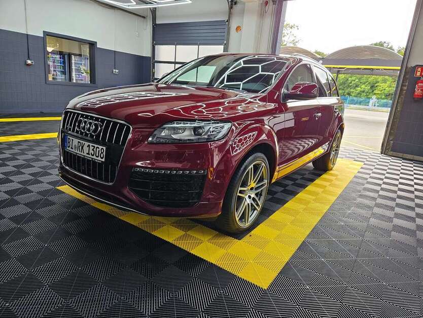 Q7