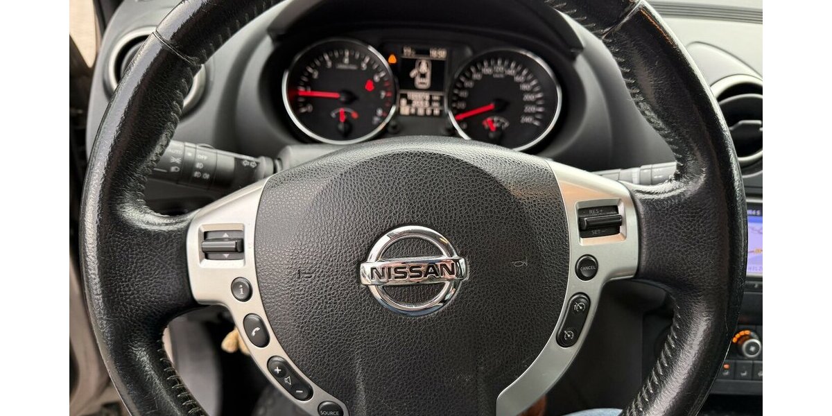 Nissan Qashqai *1.Hand,Panorama,Navi,Automatik,unfallfr 133.000 km 6.800 &euro; Schorndorf 73614