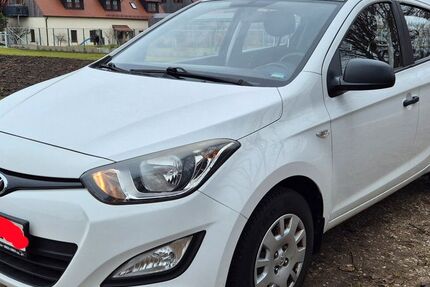 Hyundai i20 88.300 km 5.800 &euro; Nürnberg 90439