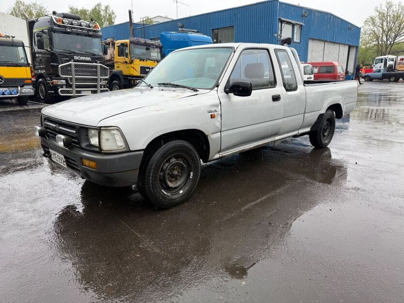 Toyota Hilux 225.000 km 3.990 € Sottrum 27367