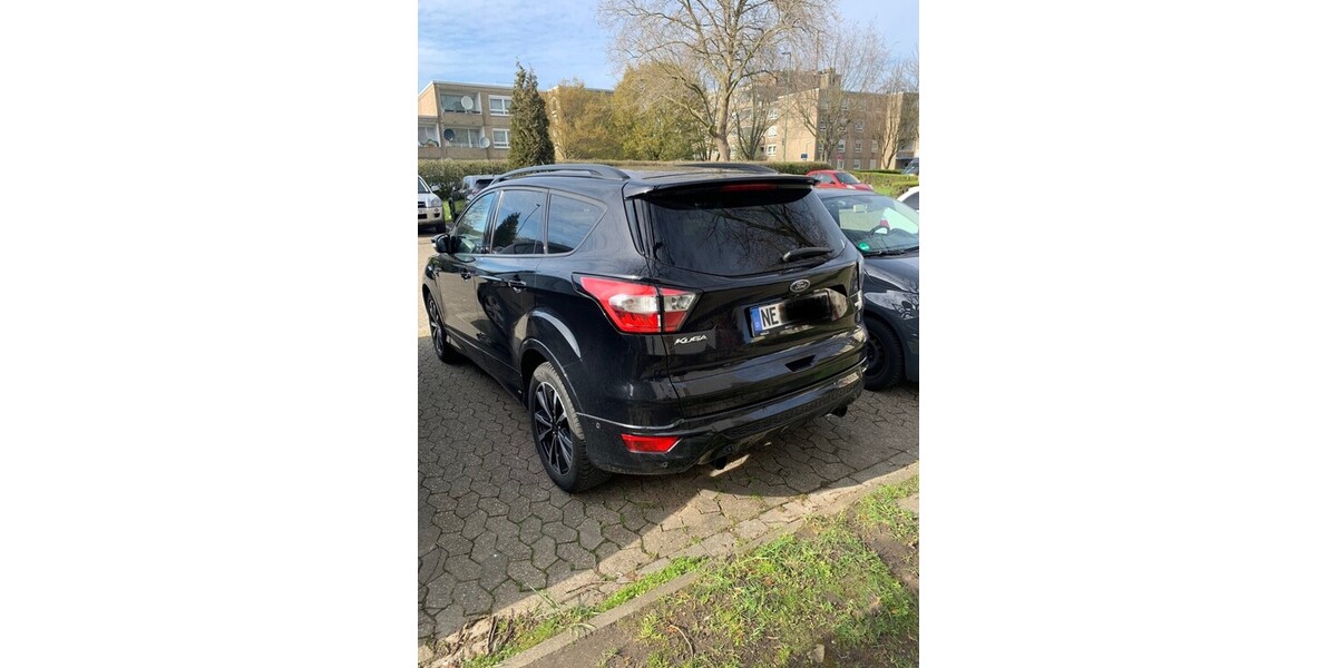 Ford Kuga 61.400 km 18.800 &euro; Neuss 41460