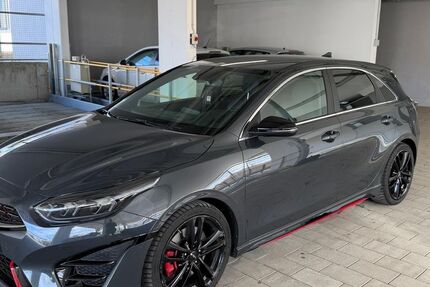 Kia ceed / Ceed 108.000 km 17.990 &euro; München 81825