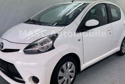 Toyota Aygo (X) 156.845 km 2.600 &euro; Pinneberg 25421