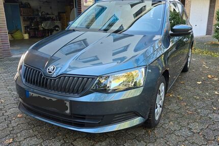 Skoda Fabia 77.343 km 9.800 &euro; Niederkassel 53859