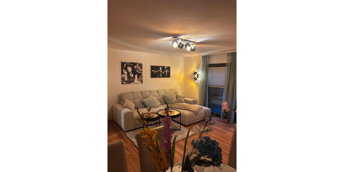 Villa Plauen Altstadt - 4 Zimmer, 140 m&sup2;, 200&euro; | Angebot:25920829