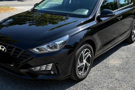 Hyundai i30 83.400 km 13.999 &euro; Alsbach-Hähnlein 64665