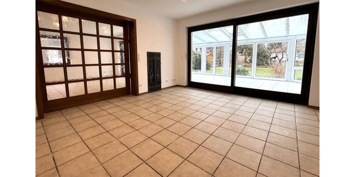 Erdgeschoßwohnung Uetze - 4 Zimmer, 118 m&sup2;, 1.300&euro; | Angebot:25191790