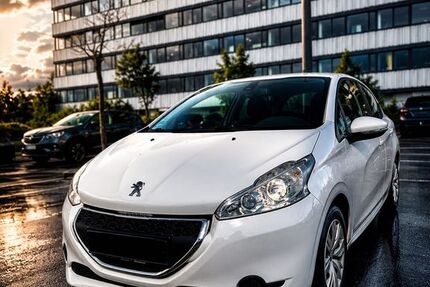 Peugeot 208 190.500 km 3.299 &euro; Neckargemünd 69151