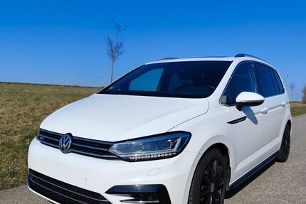 VW Touran 198.500 km 13.750 &euro; Roth 56288