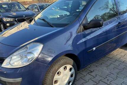 Renault Clio 110.000 km 1.850 &euro; Berlin 13407