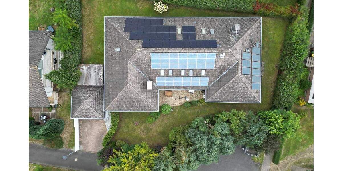 Einfamilienhaus Hofgeismar Schöneberg - 8 Zimmer, 302 m&sup2;, 549.000&euro; | Angebot:24423946