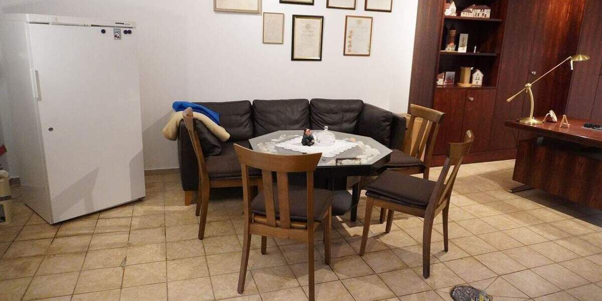 Gewerbeobjekt Lingen (Ems) Lingen - 2 Zimmer, 80 m&sup2;, 590&euro; | Angebot:25335812