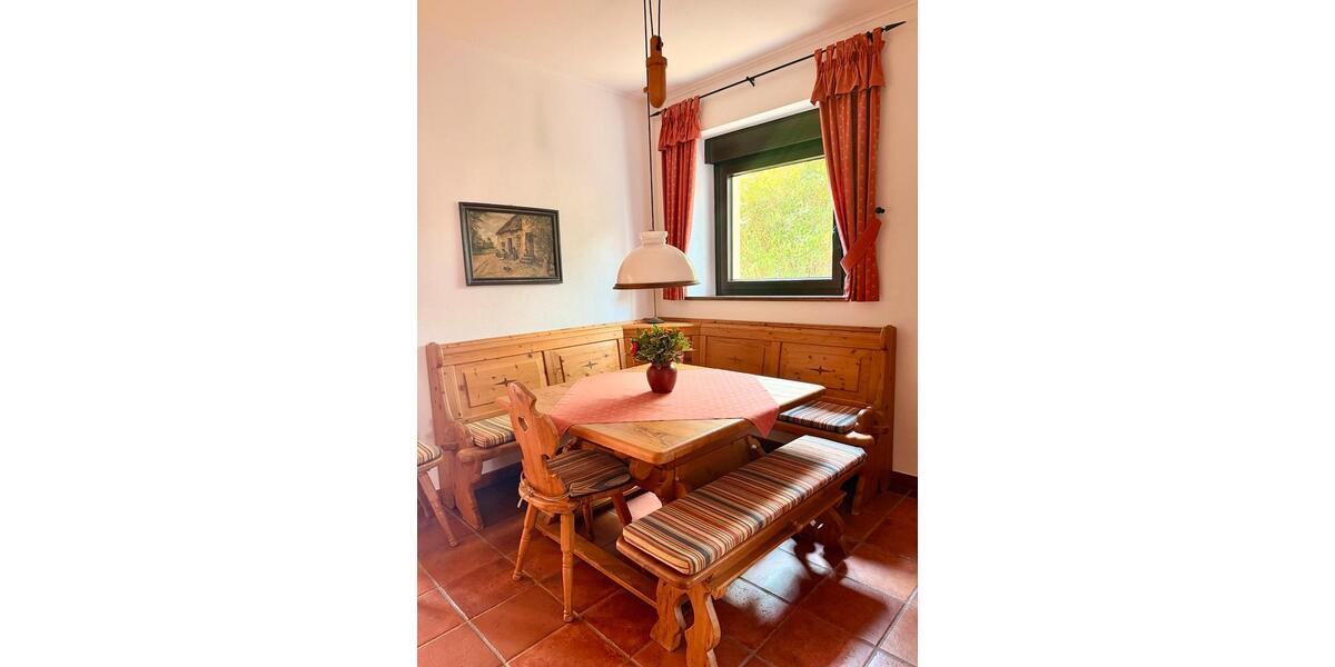 Bauernhaus, Landhaus Schwalbach - 9 Zimmer, 254 m&sup2;, 670.000&euro; | Angebot:27059315