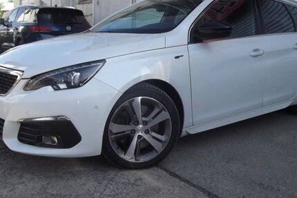 Peugeot 308 64.200 km 18.899 € Berlin 12277