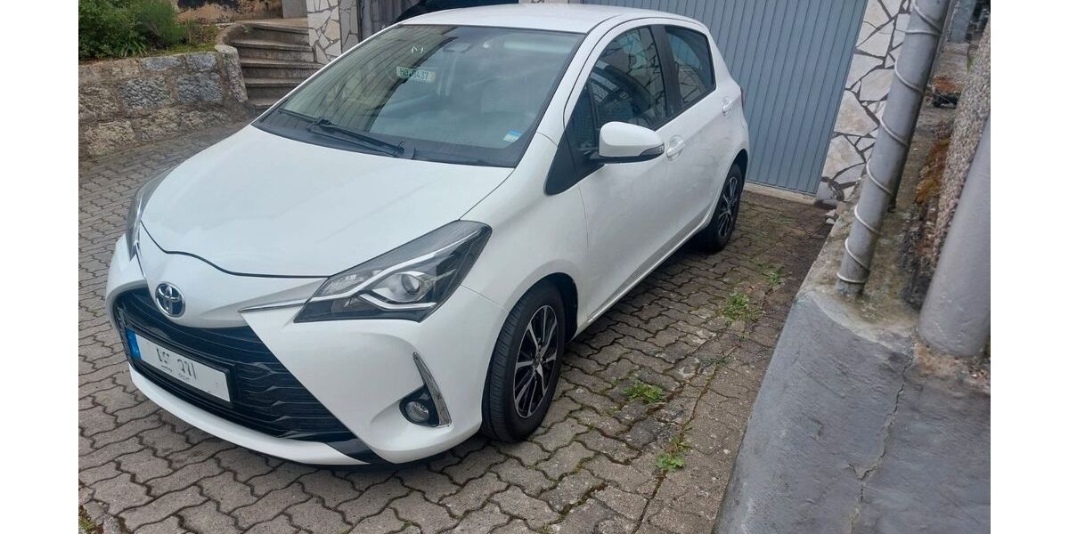 Toyota Yaris 71.000 km 11.500 &euro; Bad Kissingen 97688