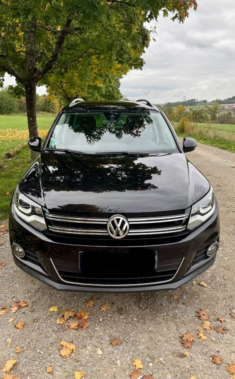 VW Tiguan 171.699 km 11.500 € Backnang 71522