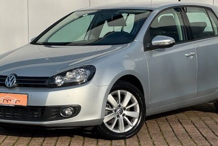 VW Golf 37.348 km 9.880 € Detmold 32758