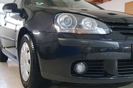 VW Golf 182.000 km 4.800 &euro; Bad Herrenalb 76332