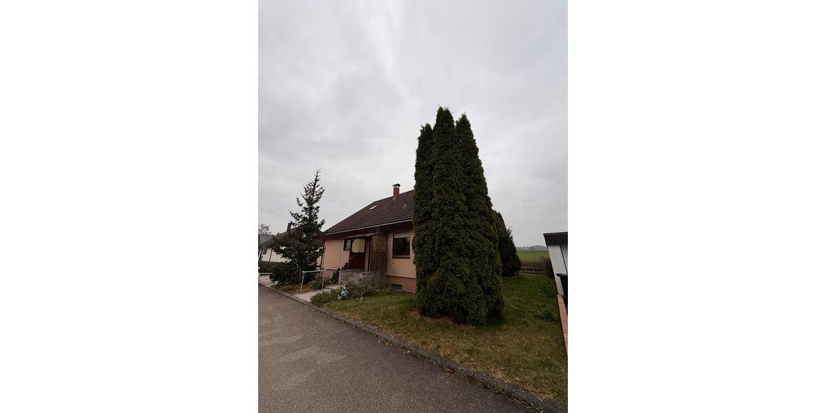 Einfamilienhaus Hohenstein - 5 Zimmer, 139 m&sup2;, 1.500&euro; | Angebot:26200887
