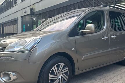 Citroen Berlingo 122.866 km 8.980 &euro; Berlin 13353