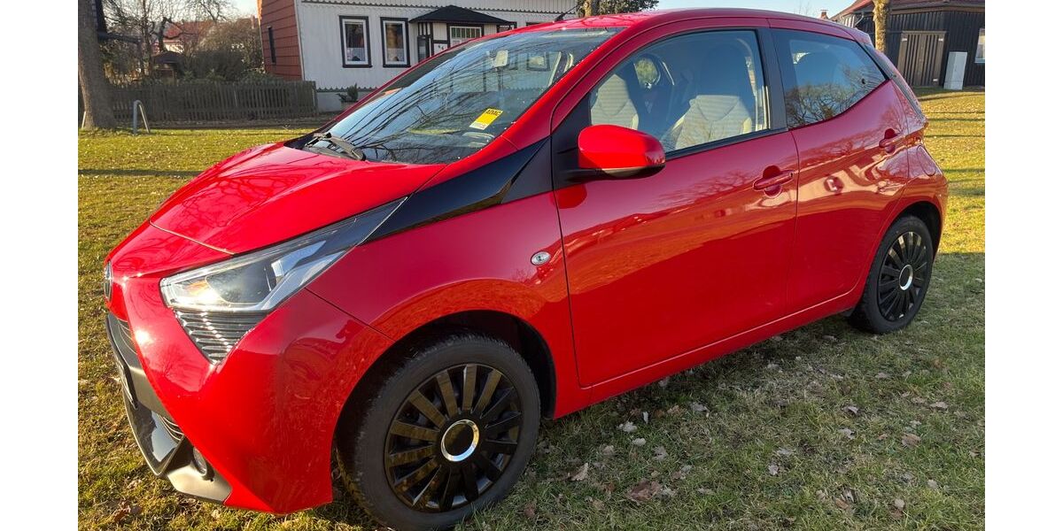 Toyota Aygo (X) 40.000 km 9.290 &euro; Osterode am Harz 37520