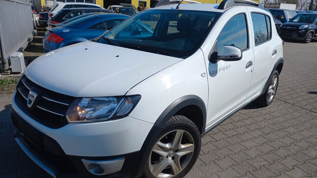 Dacia Sandero 178.000 km 4.250 &euro; Ludwigsburg 71642