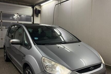 Ford S-Max 318.000 km 2.950 € Frechen 50226